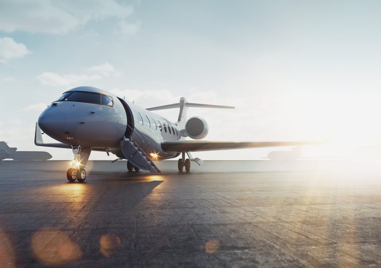 Advantages and Disadvantages of Chartering a private jet