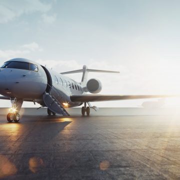 Advantages and Disadvantages of Chartering a private jet